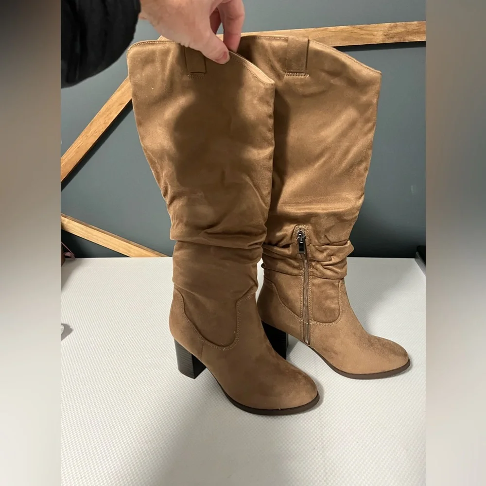 New Journee Collection Aneil Women's Knee-High Boots Women’s Size: 7